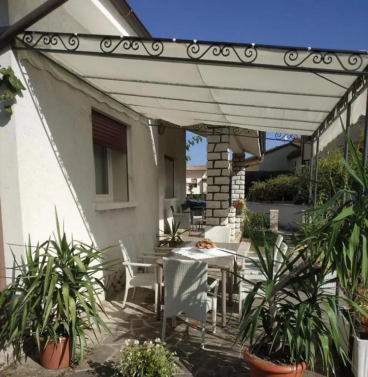 Holiday home Villa Marga, Private Garden, Patio, Miane Italy